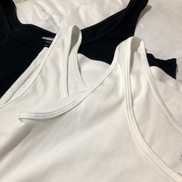 Old Navy Ribbed Tanks (3) - Picture 2 of 3